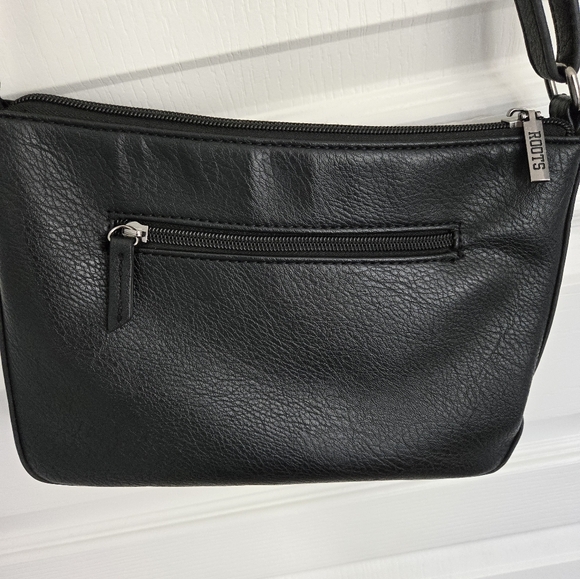 Roots black handbag - Picture 8 of 8